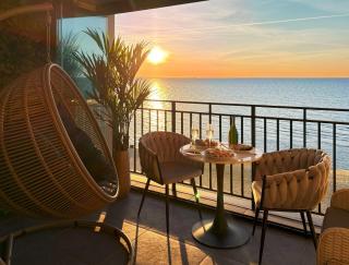 Sea View Smart & Garden VIP Apartment - 6