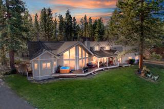 Lakefront Estate with Views and Hot tub - 1