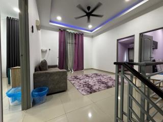 MP Homestay Four-Bedrooms House - 4