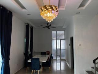 MP Homestay Four-Bedrooms House - 3