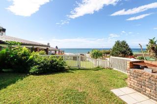 A Stroll to the beach - 4