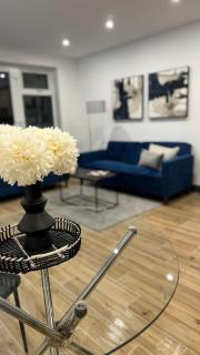 Luxury Apartment 3min To Station - 5