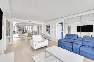 Two Bedroom Waterfront Condo in West Palm Beach - 0
