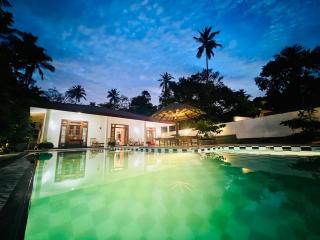 Shanthi villa - 1