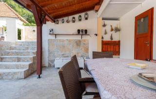 2 Bedroom Stunning Home In Medvida - 5