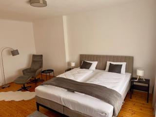 Neu renoviert, gemütlich und in Bahnhofsnähe - 8