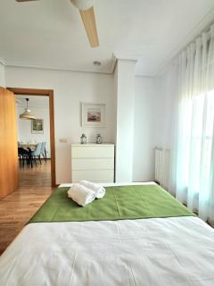 Precioso Apartamento con 2 habitaciones, aire acondicionado y garaje - 2