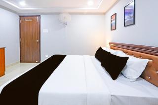 Super Townhouse QUALIA ELITE S R NAGAR - 4