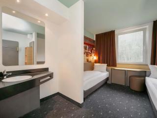 B&B Hotel Berlin-Dreilinden - 9