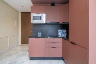 Beautiful Studio in Oasis - Gym access & Balcony & Free Parking & Wifi Fiber - 3