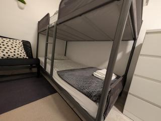 Miniscule Condo Near Maksimir Tram - 3