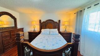 Spacious 4 bedroom house - 1