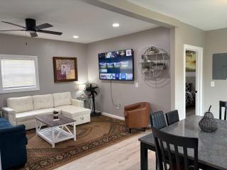 No Chores, 10min to downtown and 25min to Niagara Falls - 0