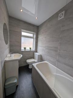 Family-friendly 3-bed House In Gateshead - Gateshead - 7