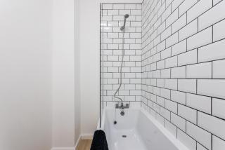 2 Br Home Perfect For Short And Long Term Stay - 9