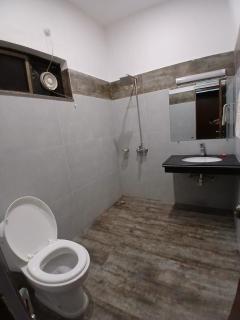 Comfort inn Luxury Living Guest House - 9