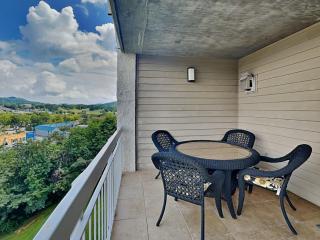 Your Mountain Escape Whispering Pines 244 - Pigeon Forge - 3