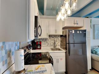 Fontainebleau Terrace 332 - 1