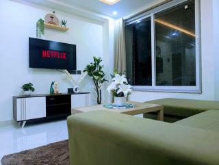 Green Canopy Lake view 2 BHK in Powai - 0