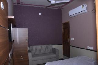 Hotel Khatri & Restaurant - 0