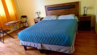 Hostal Travel House - 9