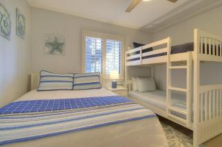 A Wave from it All - Sea Cabin 146 - 8