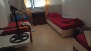 Tag HOSTEL - 4