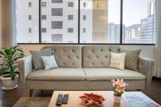 Stylish Modern Apt in LP City - 0