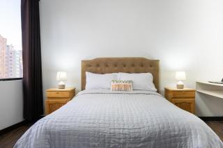 Stylish Modern Apt in LP City - 5