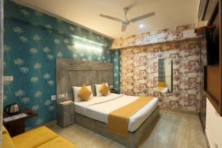Hotel Paradise Park At Airport - 4