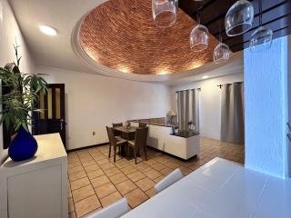 Central Petit Apartment - 9