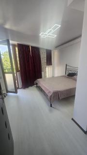 Cozy 2-Bedroom Apartment with Private Balcony- SELF CHECK-IN - Bucarest - 2