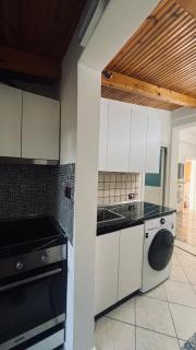 Green Door House - 5