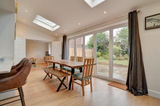 Spacious 4 bedroom house in Bishop's Stortford - 3