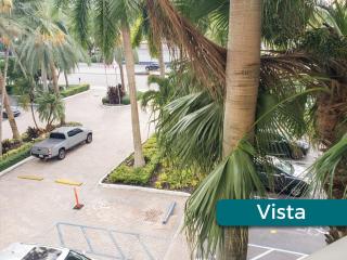 Stunning Beach Apartment by Miami Te Espera - Hollywood Beach 3V - 1