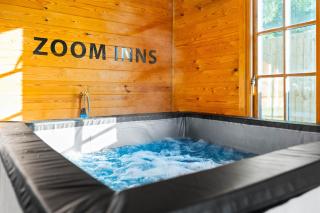 Charming Harvington Cottage - Hot Tub, Pet Friendly, Sleeps 11 - 5
