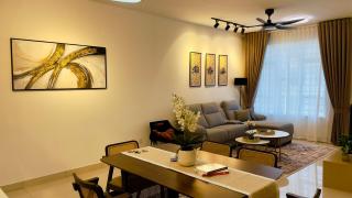 Tripple-A Homestay at Sireh Residence - 9