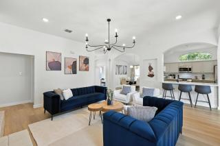 5-BD 2-BA Upscale Elegance Pool BBQ - 3
