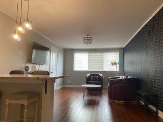 2BR Chic Downtown ATL Condo w Free Parking LM602 - 0