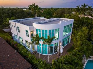 New construction 2 story Villa jacuzzi pool luxury - 0