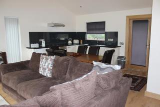 Loch Ness Highland Cottages with partial Loch View - 2