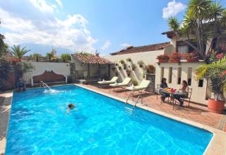 Hotel Casa del Parque by AHS - Antigua Guatemala - 3
