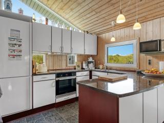 Holiday Home Rosemari - 260m from the sea by Interhome - 7