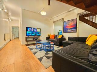 Duplex Home with 3 Bedrooms and Large Sofa-bed plus Back Patio, near Angel and King's Cross Station - 5