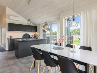 Holiday Home Holke - 600m from the sea by Interhome - 9