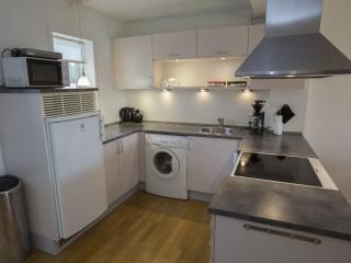 Apartment Thorgrim - 800m from the sea by Interhome - 9