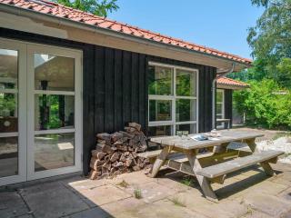 Holiday Home Elline - 450m from the sea by Interhome - 5