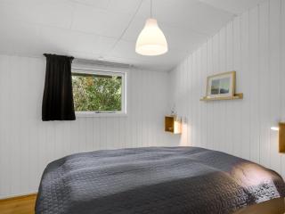 Holiday Home Tuke - 400m from the sea by Interhome - 1