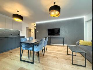 Kosciuszki View Apartment Swimming Pool, Sauna, Gym & Parking - 6
