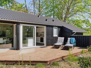 Holiday Home Thora - 800m from the sea by Interhome - 4